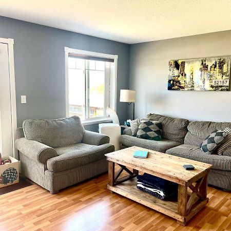Top Floor Riverfront Condo With Stellar Sunsets! Fort Mcmurray Exterior foto